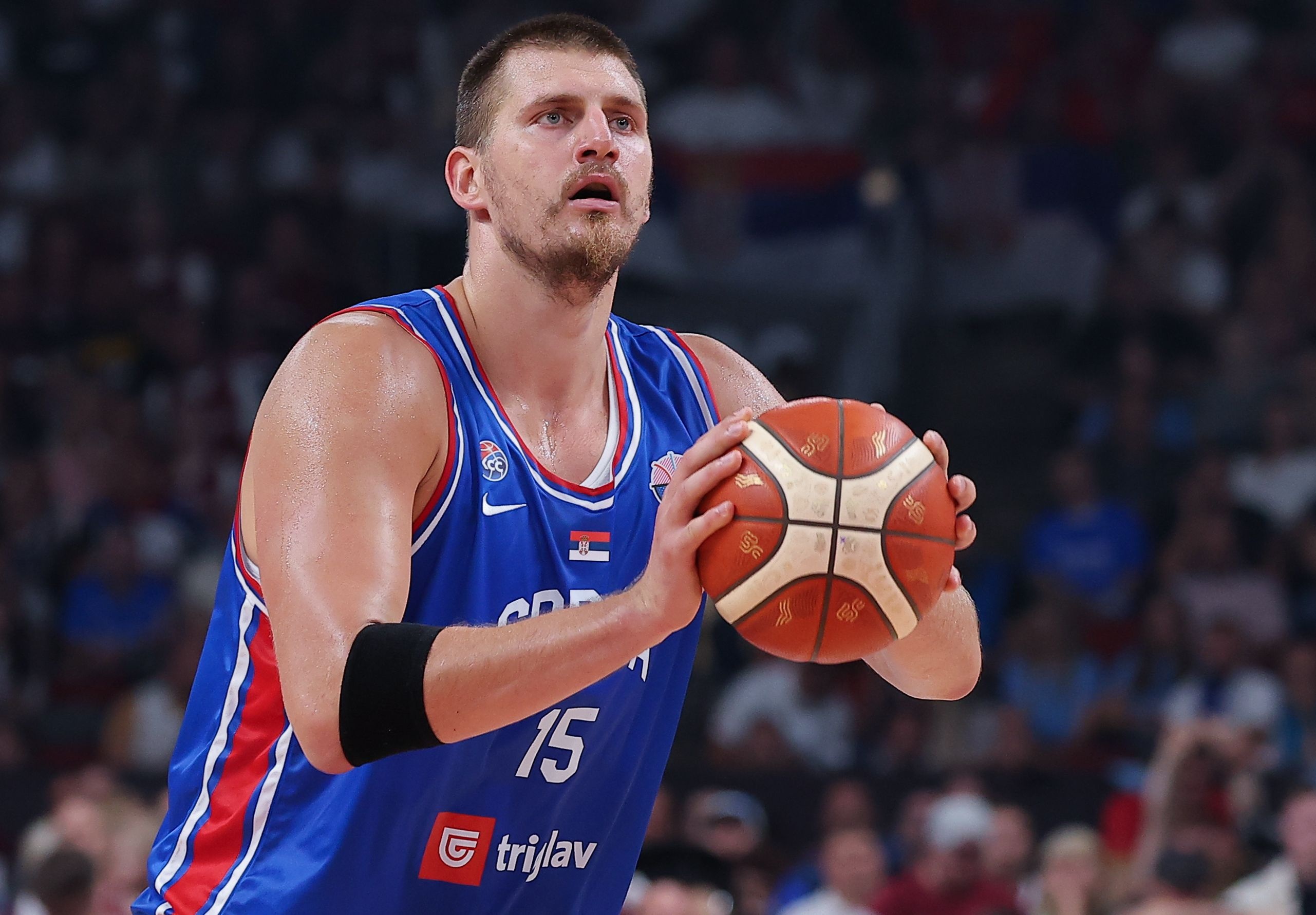 本届欧锦赛场均23分+球队3胜0负！仅约老师&amp;小黑&amp;马卡做到！