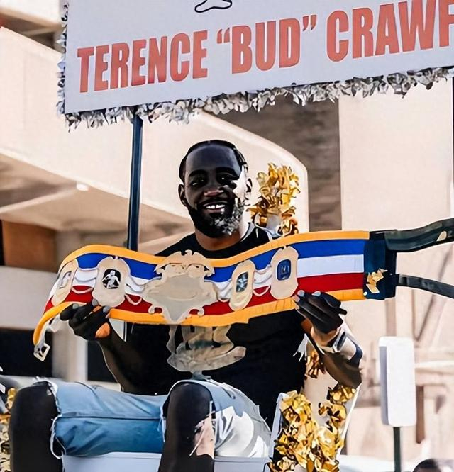 IM电竞官网-克劳福德巅峰退役藏真相:野望不敌健康,拳坛暗流值得警惕|特伦斯·克劳福德|金腰带|贾尼贝克·阿里姆哈努利|级别|药检_新浪体育_新浪新闻